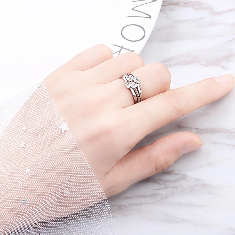 Light Gray Clover Ring Set (adjustable size)